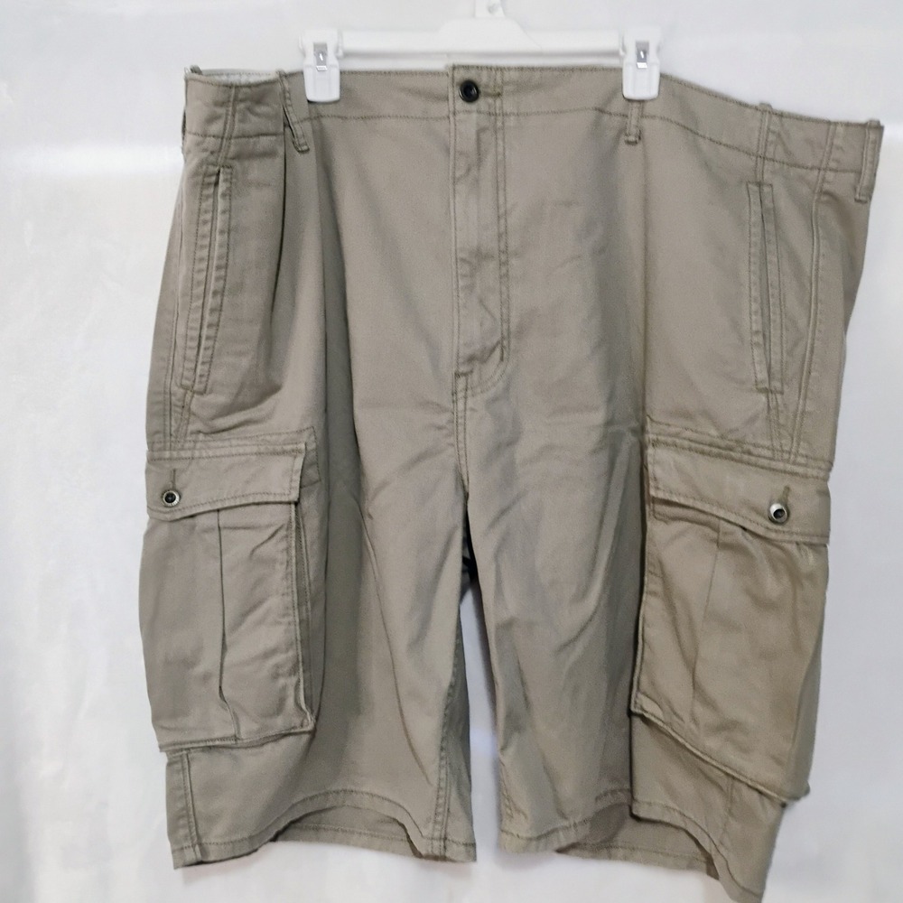 Levi Strauss Mens 48 Cargo Shorts Tan Khaki Cotton Utility Pockets Levi's H - Picture 1 of 8